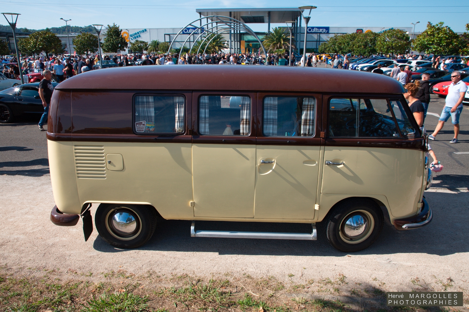 VW Combi-01.jpg